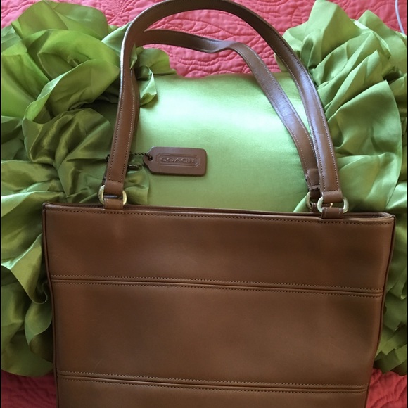 Handbag - Picture 1 of 6